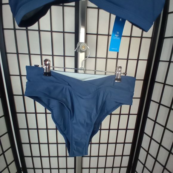 CUPSHE NWT Women's Two-Piece Blue Bikini Scoop Neck V Cut Size Medium - Picture 9 of 9